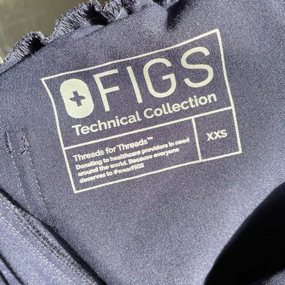Figs navy yola pants - Picture 4 of 4